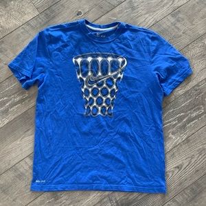Men’s Nike basketball Dri-fit t shirt size large blue